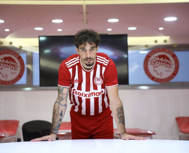 Atletiko'dan ayrılan futbolçu Yunanıstan klubunda