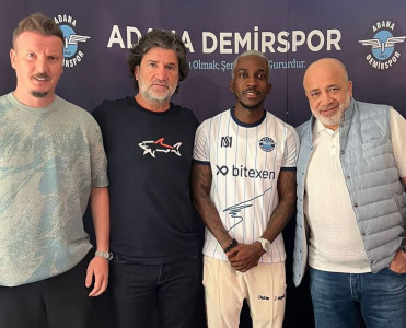 Qalatasaray'ın sabiq futbolçusu yenidən Super Liqaya döndü