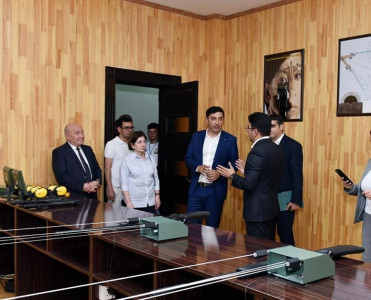 Qayıbov rayonları gəzdi, idman komplekslərinə baxdı