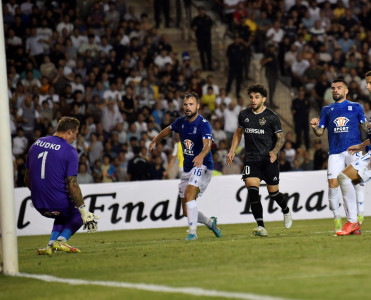 Lex Qarabağ'ın təklif etdiyi oyuna təslim oldu