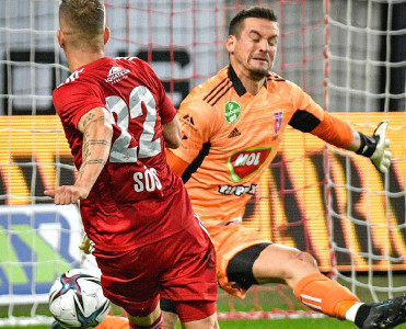 Qəbələ'ni keçməyə borcluyuq