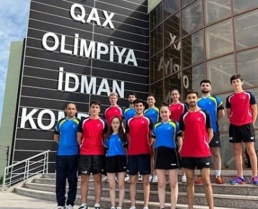 Stolüstü tennisçilər İslamiadaya Qaxda hazırlaşırlar