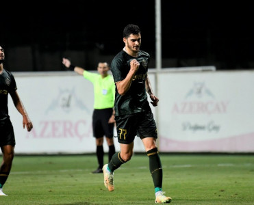 Qarabağ'ın iki hücumçusundan yubiley qolu