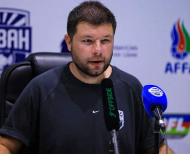 İstədiyim komandanı qurmağa çalışıram