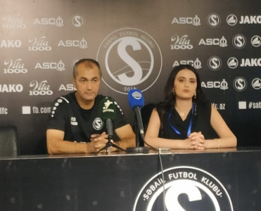 Mahmud Qurbanov yeni transferlərdən razı deyil