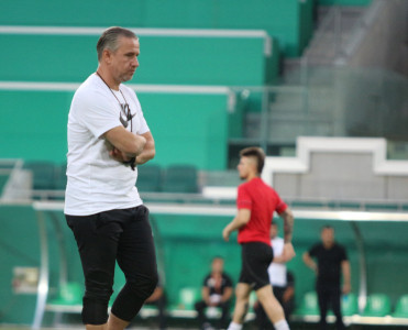 Belə məğlubiyyət utancvericidir - Regekampf