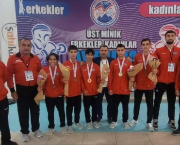 Millimiz Avropa birinciliyini 5 medalla başa vurdu