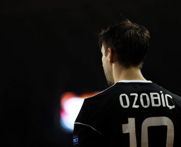 Millimizin futbolçusu: Çoxları kimi, mən də rus dilində danışıram