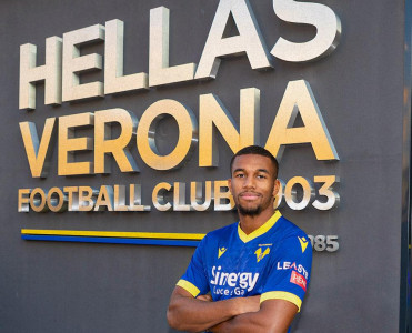 Verona'dan 2 yeni transfer