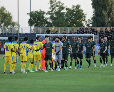 Qarabağ Neftçi'ni qabaqladı