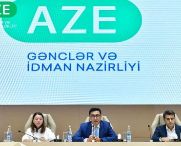 Nazir federasiya nümayəndələri ilə bu məsələləri müzakirə etdi