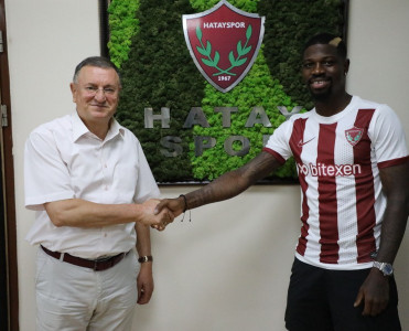 Super Liqa klubunda iki yeni futbolçu