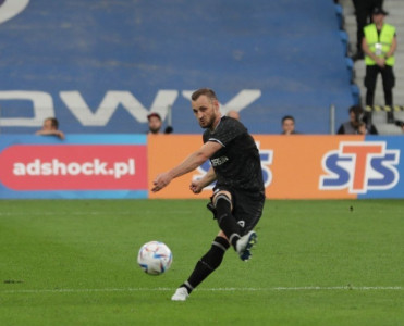 Qarabağ'ın kapitanı yenidən sıradan çıxdı