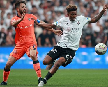 Beşiktaş evdə, çempion səfərdə uduzdu