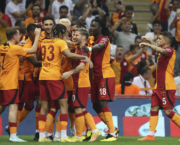 Qalatasaray'dan çətin qələbə