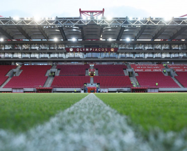 Qarabağ'ın rəqibi yeni müdafiəçi ilə güclənir