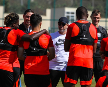 Neftçi'də Qarabağ'la oyundan əvvəl “Sağlamlıq durumu” - VİDEO