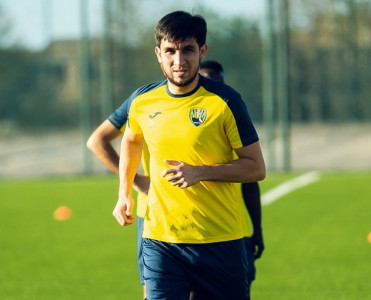 Kəpəz Əfran İsmayılovu 10 günlük itirdi