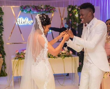 Qarabağ'la oyundan sonra huşunu itirib - Sissenin həyat yoldaşı