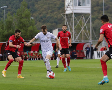 Ozobiçdən bir matçda iki yubiley