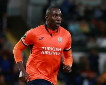 Başakşəhər'in hücumçusu ən yaxşı seçildi - Konfrans Liqasında