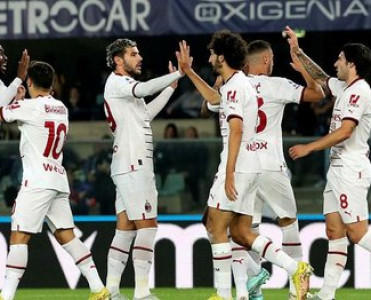 İnter və Napoli'dən evdə, Milan'dan səfərdə qələbə