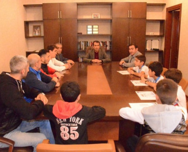 Avropa çempionatında uğur qazanmış taekvondoçularla görüş keçirildi