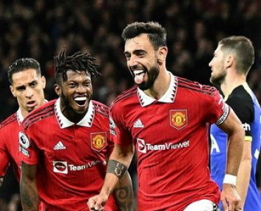 Mançester Yunayted Tottenhem'i məğlub yola saldı