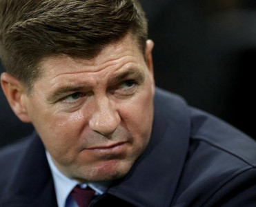 Cerrard istefaya göndərildi