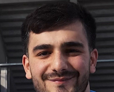 Almaniyada yaşayan azərbaycanlıdan Freyburq fanatlarına məsləhət - VİDEO