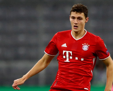 Bavariya'nın futbolçusu sürücülük hüququndan məhrum edildi