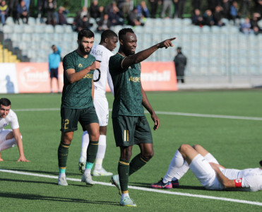 Qarabağ Neftçi'nin rekordunu yenilədi