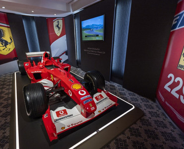 Mixael Şumaxerin bolidi rekord qiymətə satıldı - FOTOLAR