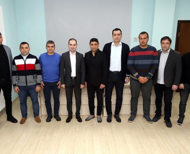 Elmar Baxşıyev Pro kateqoriyası aldı