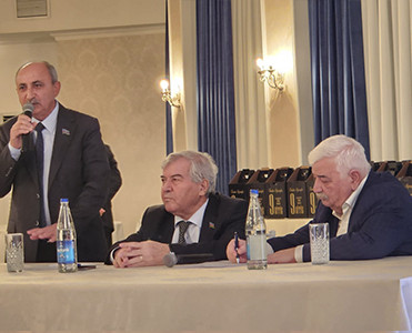 Firudin Ağasıoğlunun “İslamöncəsi Türk Tarixi” (9 Bitik) kitabının təqdimat mərasimi keçirildi