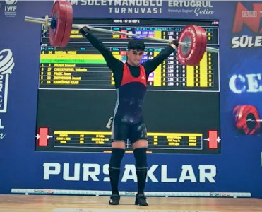 Azərbaycanlı atletdən Ankarada gümüş medal