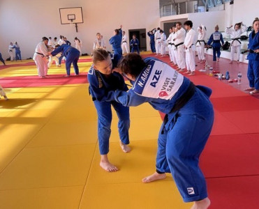 Cüdoçularımız Albaniyada təlim-məşq toplanışında iştirak edir