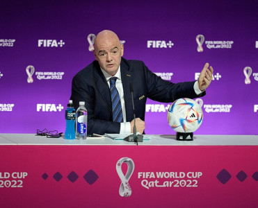 Əxlaq dərsi vermək lazım deyil