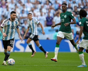 Messi DÇ-nın rekorduna şərik oldu, Ronaldoya çatdı