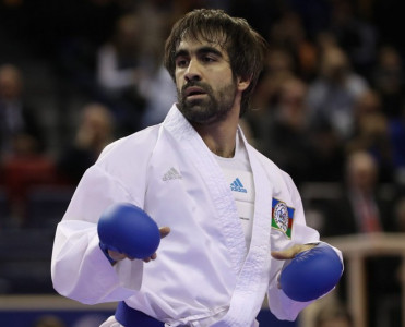 Rafael Ağayev Karate Combat'da titul görüşünə çıxacaq