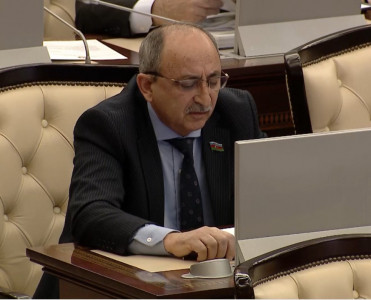 Şəhid ailələrinə tikilən evlərə çıxarışların verilməsi uzadılır - Deputatdan TƏKLİF