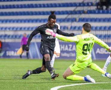 Kəpəz evdə, Sabah səfərdə uduzdu