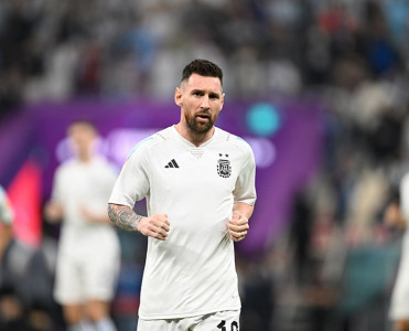 Messi PSJ ilə danışıqlara başladı