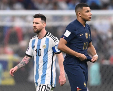 Mbappe Pele'yə çatdı, Messi onu keçdi