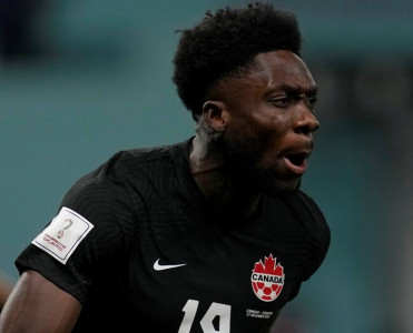 4-cü dəfə ilin ən yaxşı oyunçusu seçildi