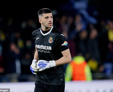 La Liqa klubunu Ayaks'a dəyişir