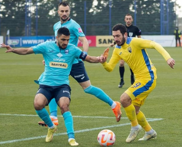 İlin son matçında 4 qol, 4 qırmızı vərəqə!