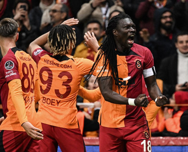 Qalatasaray liderliyə yüksəldi