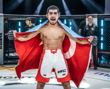 Azərbaycanlı MMA döyüşçüsündən növbəti qələbə