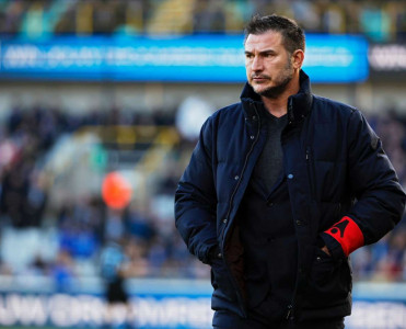 Belçika klubu baş məşqçisiz qaldı